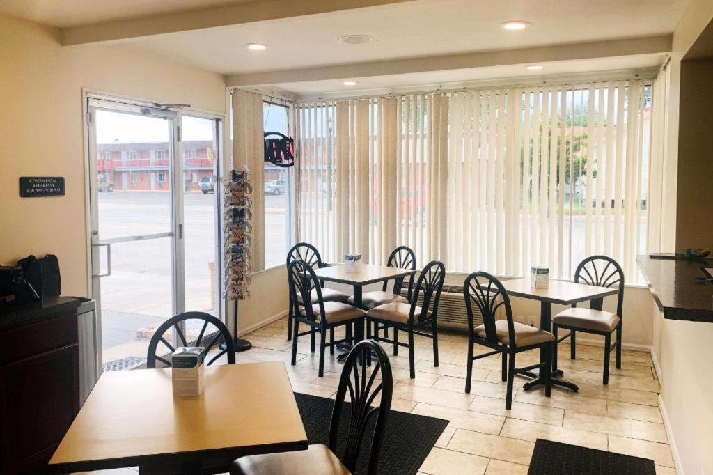 Rodeway Inn & Suites Sheridan Esterno foto